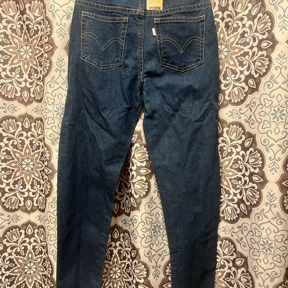 Kids Levi size 10 regular - Picture 2 of 3